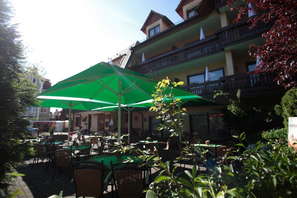 Ringhotel Garni Pflug โอเบอร์เคียร์ช ภายนอก รูปภาพ