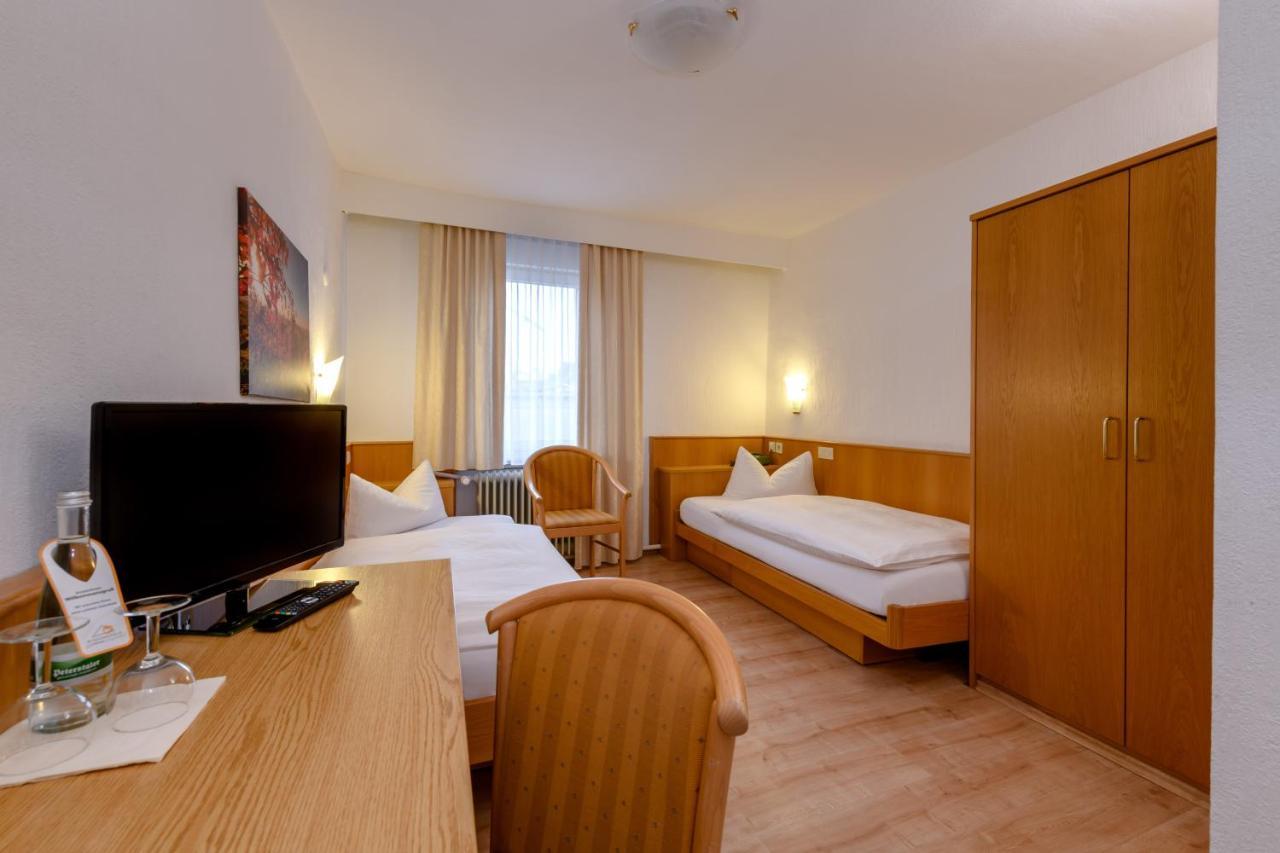 Ringhotel Garni Pflug โอเบอร์เคียร์ช ภายนอก รูปภาพ