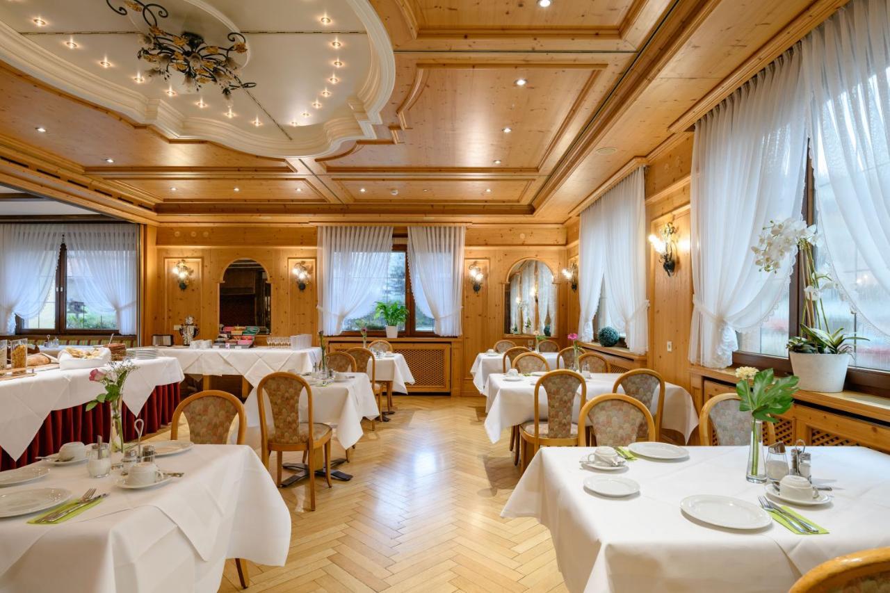 Ringhotel Garni Pflug โอเบอร์เคียร์ช ภายนอก รูปภาพ